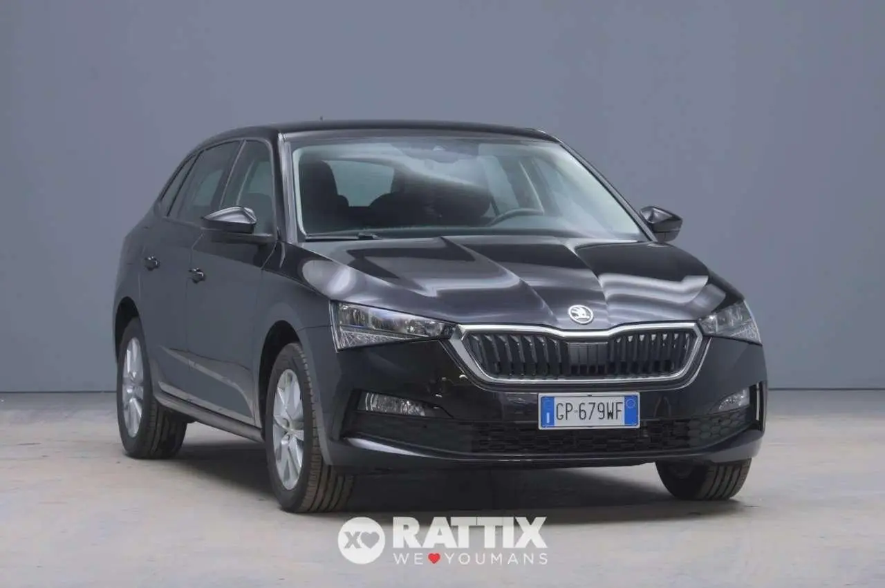 Photo 1 : Skoda Scala 2023 Essence