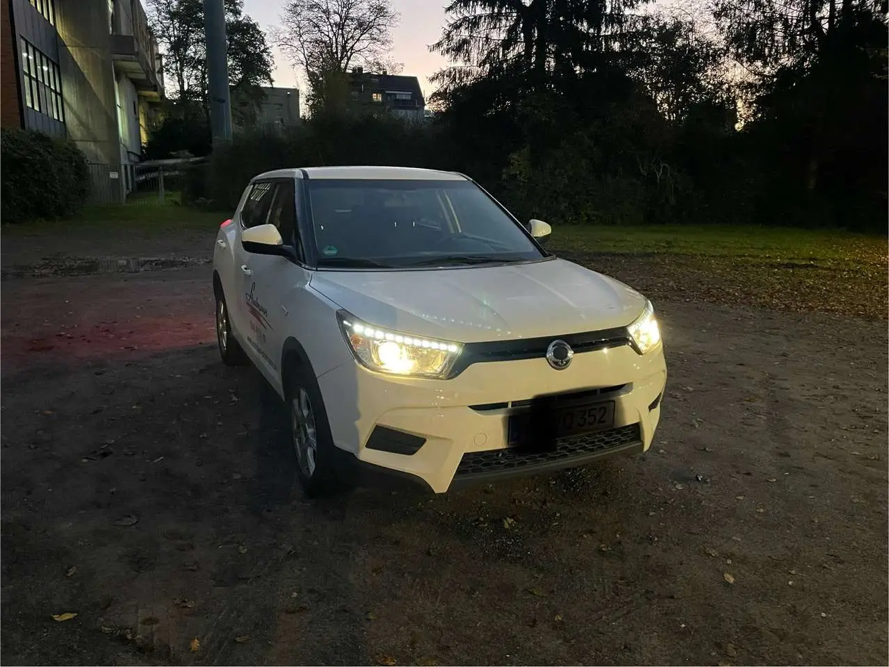 Photo 1 : Ssangyong Tivoli 2017 Petrol