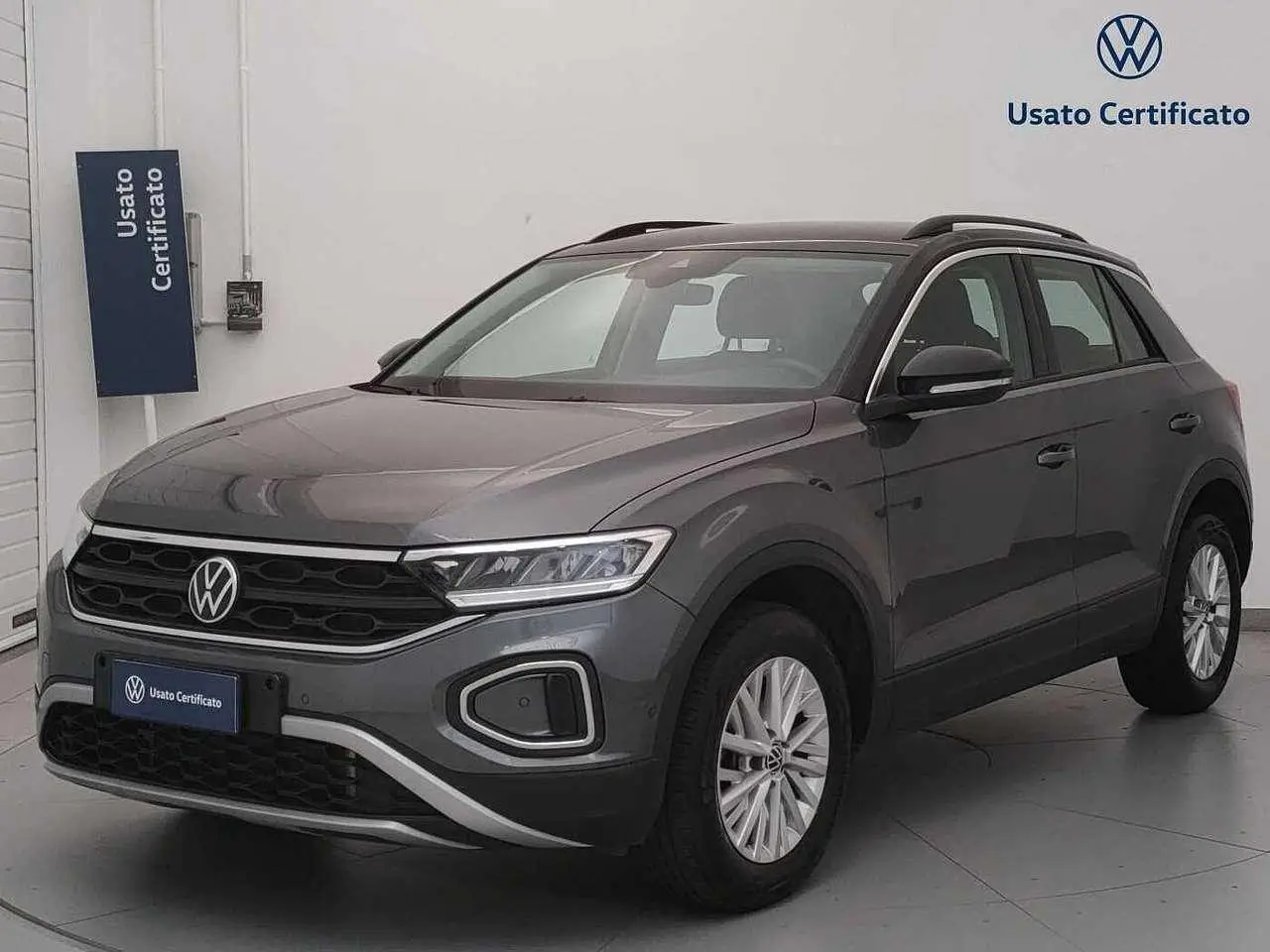 Photo 1 : Volkswagen T-roc 2022 Petrol