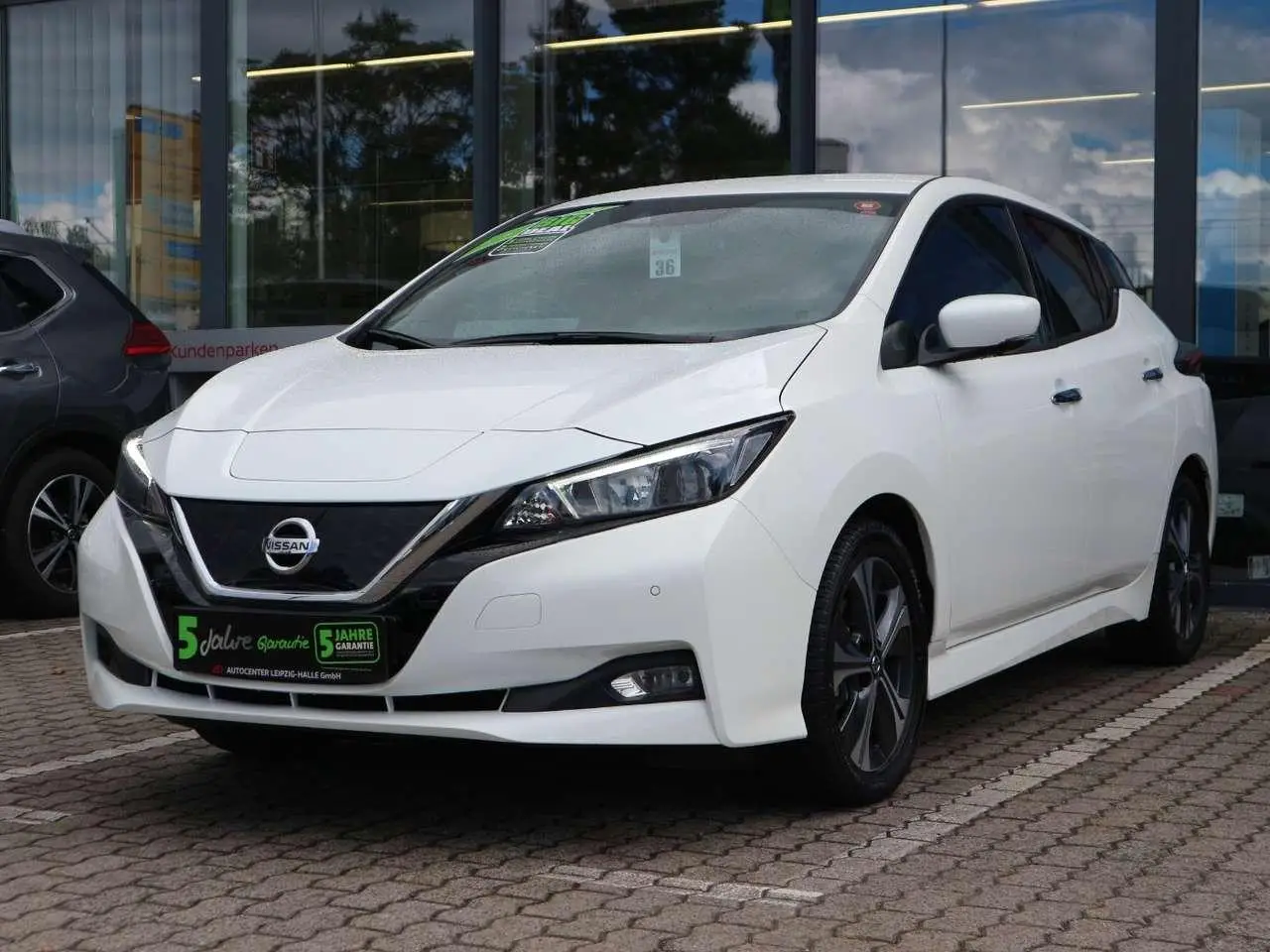 Photo 1 : Nissan Leaf 2021 Electric