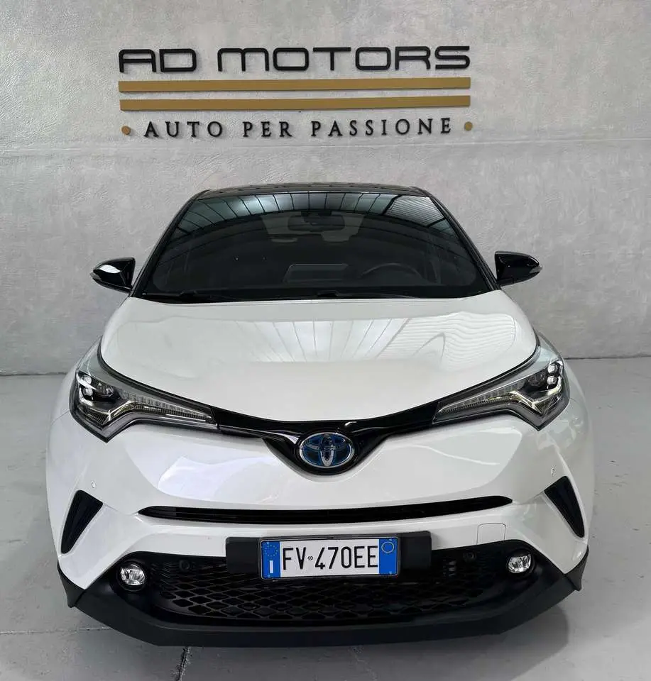 Photo 1 : Toyota C-hr 2019 Hybride