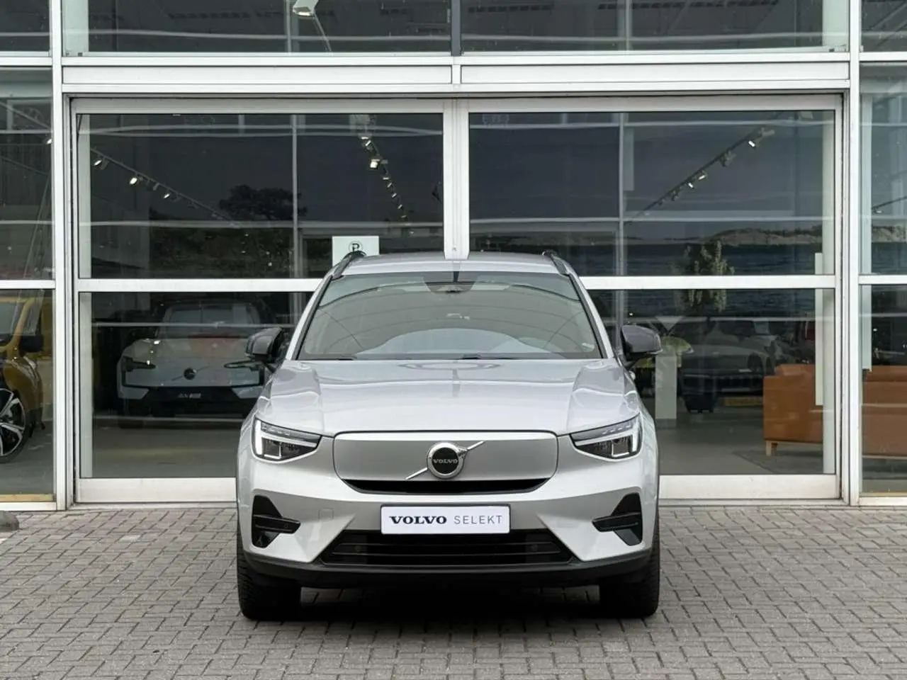 Photo 1 : Volvo Xc40 2022 Électrique