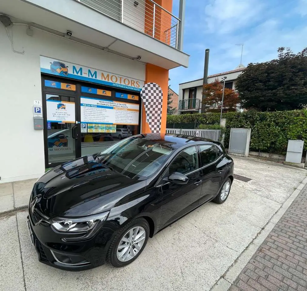 Photo 1 : Renault Megane 2017 Diesel