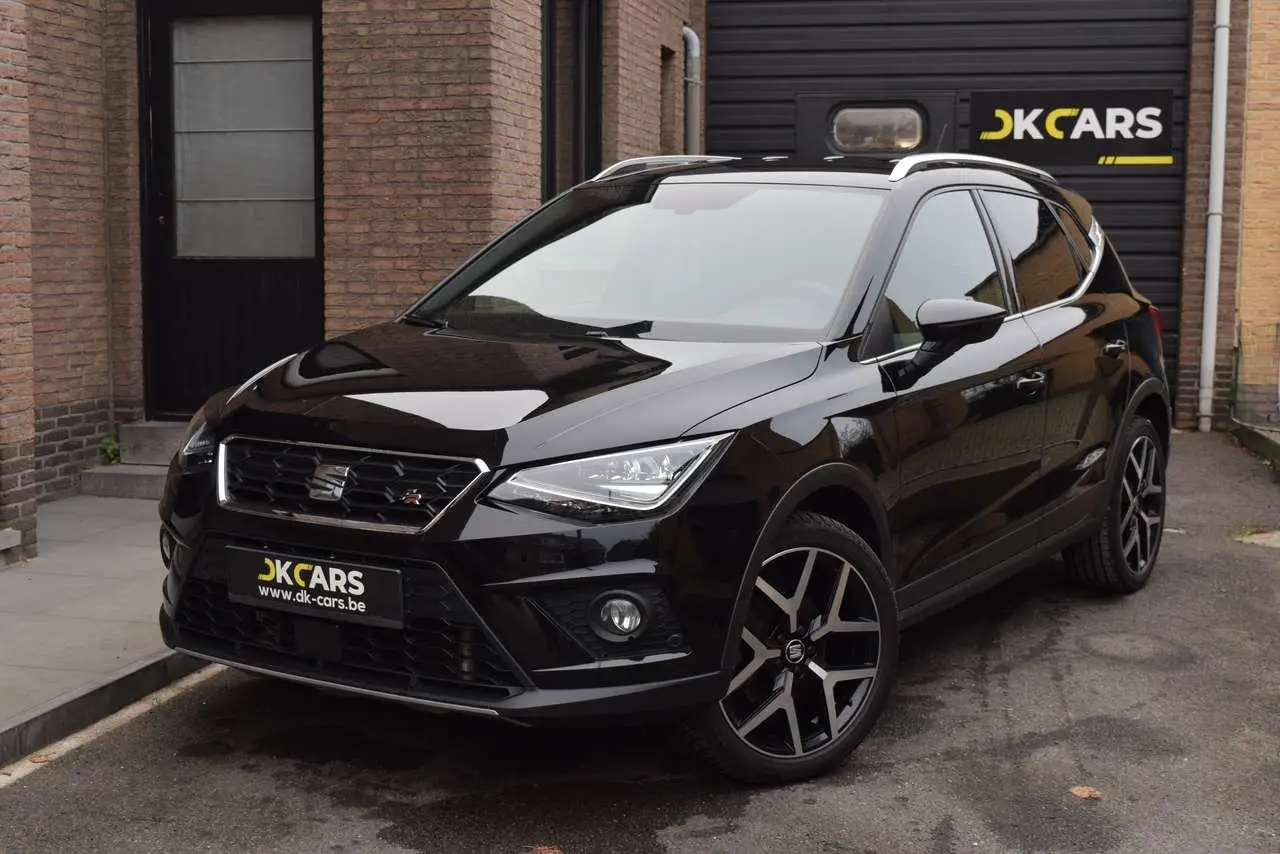 Photo 1 : Seat Arona 2021 Petrol