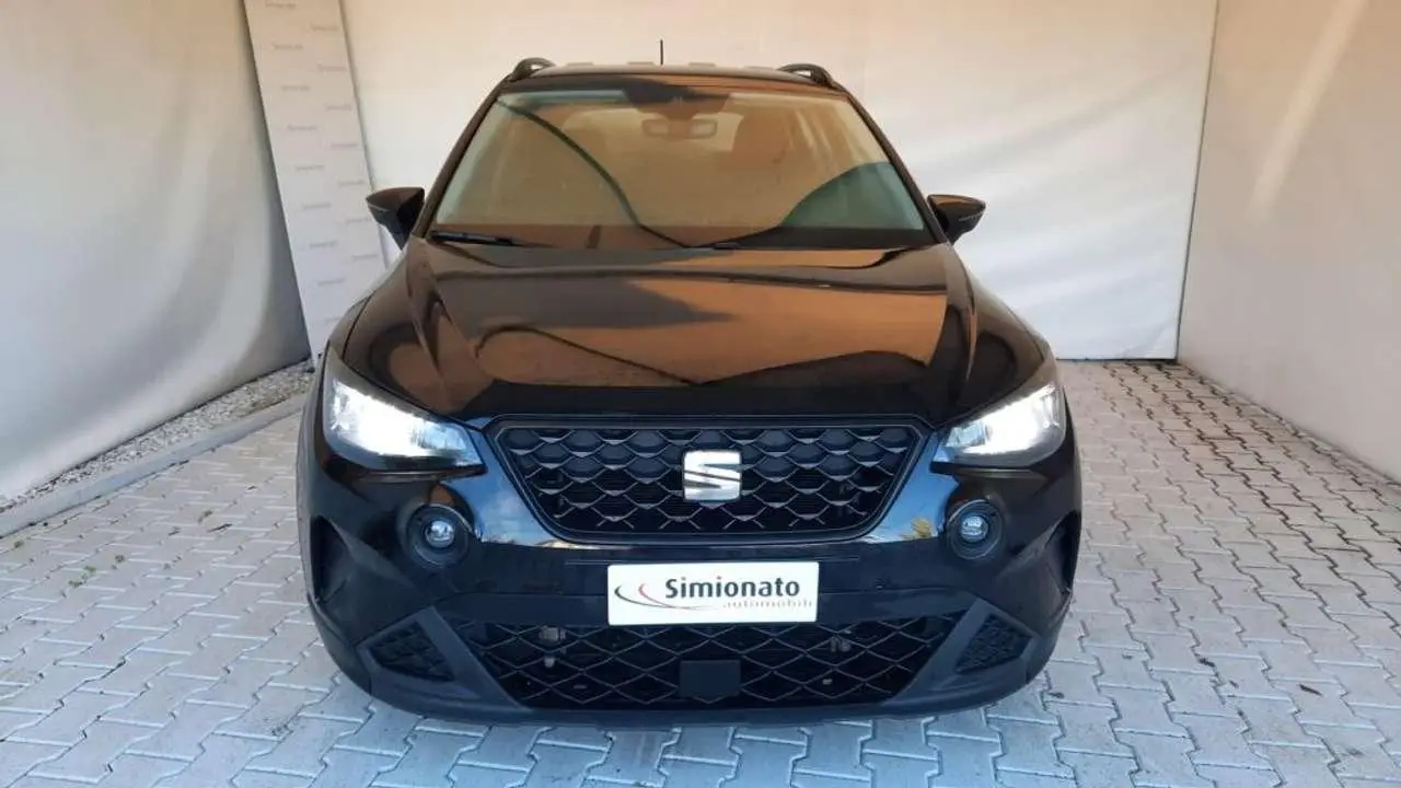 Photo 1 : Seat Arona 2022 Petrol