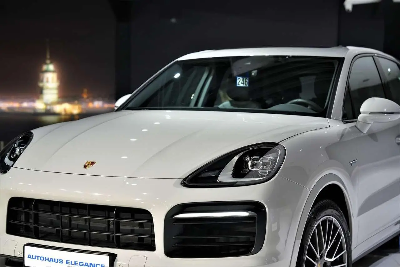 Photo 1 : Porsche Cayenne 2021 Hybride