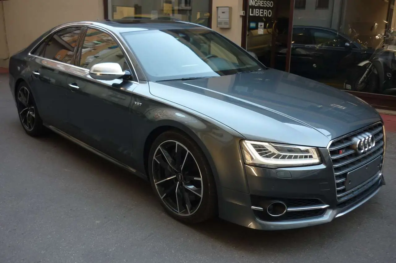 Photo 1 : Audi S8 2014 Essence