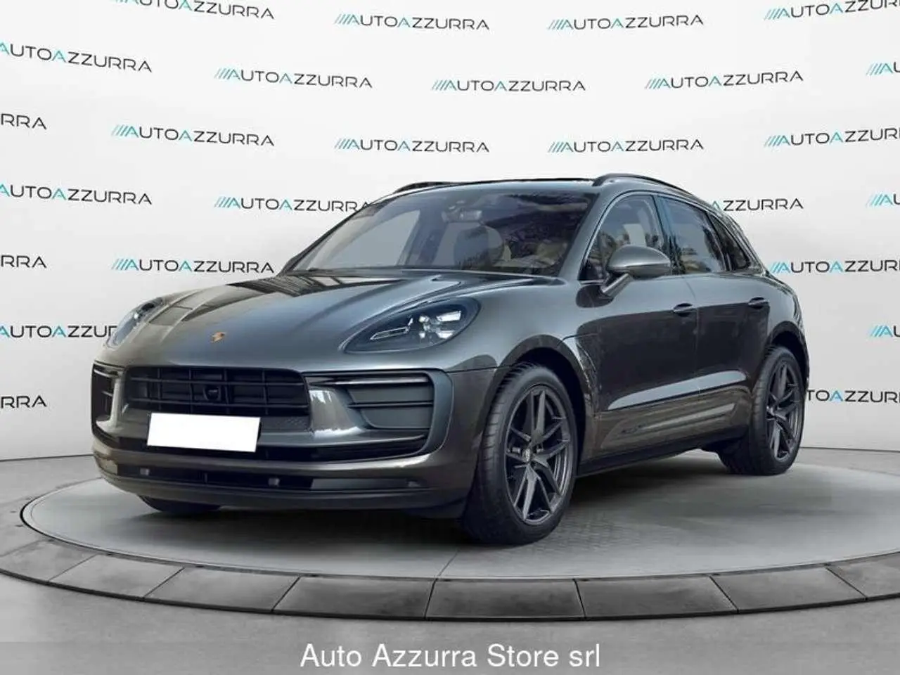 Photo 1 : Porsche Macan 2024 Essence