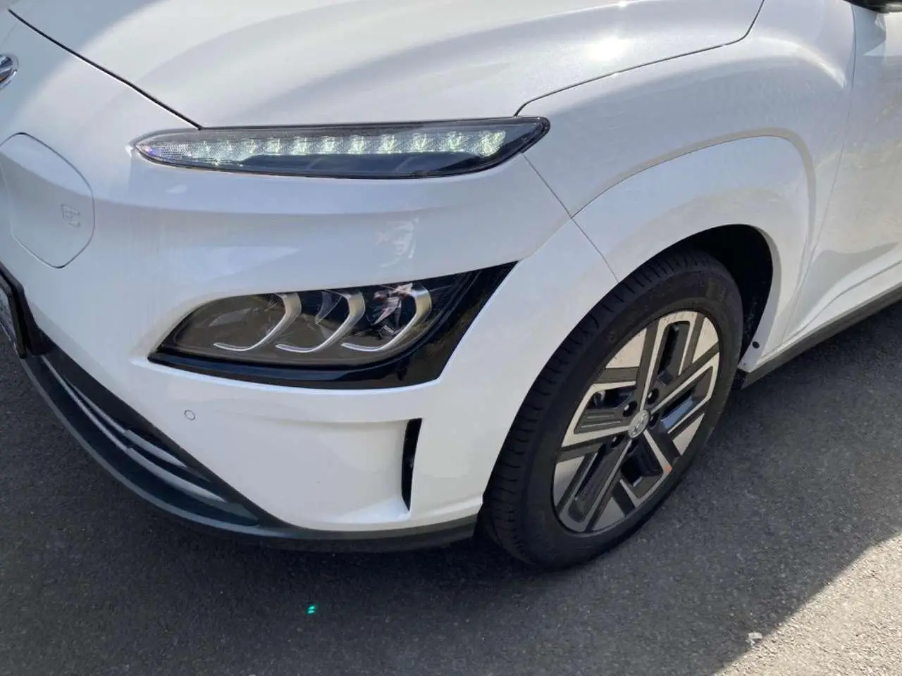 Photo 1 : Hyundai Kona 2023 Electric