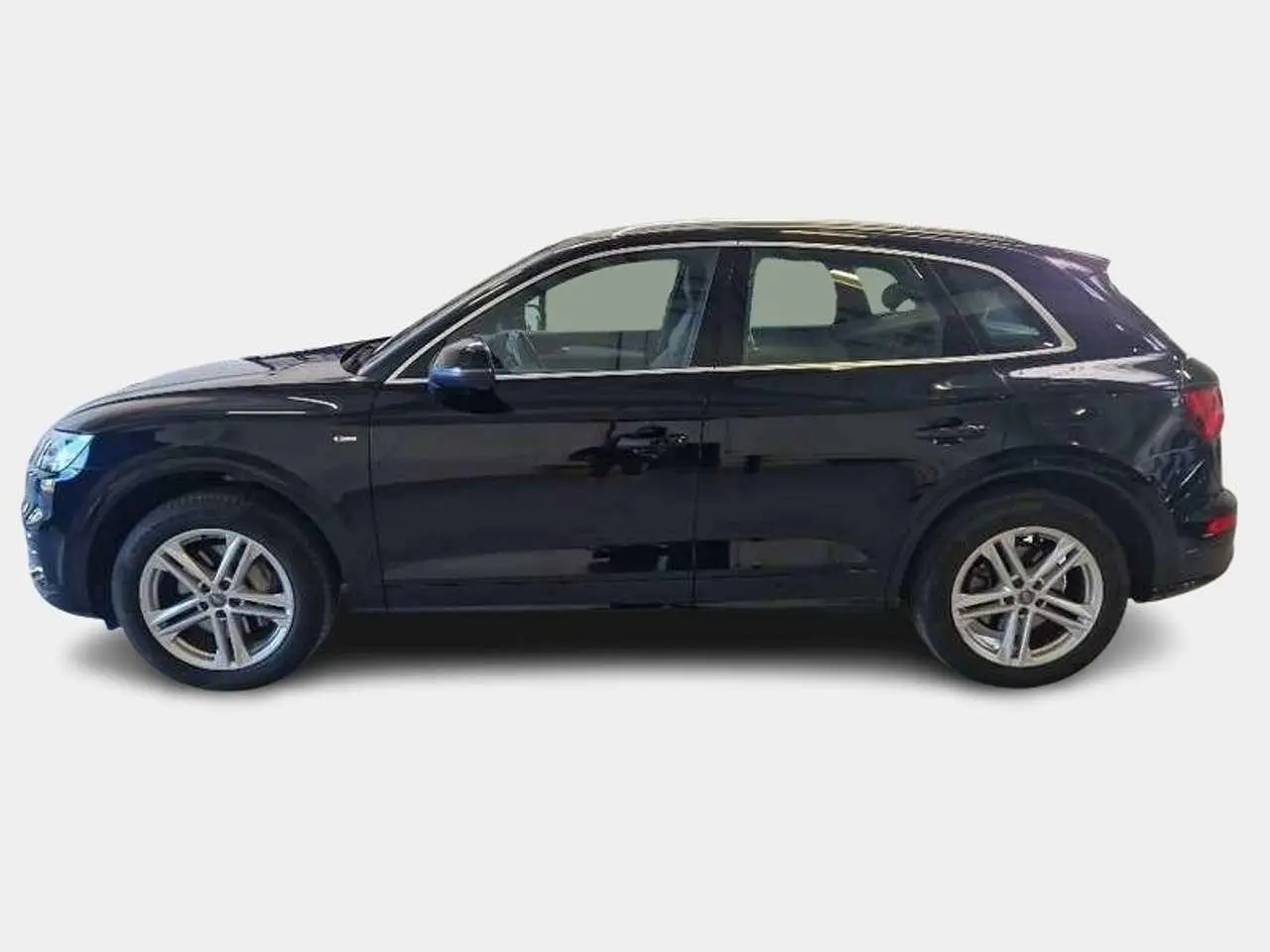 Photo 1 : Audi Q5 2020 Hybrid