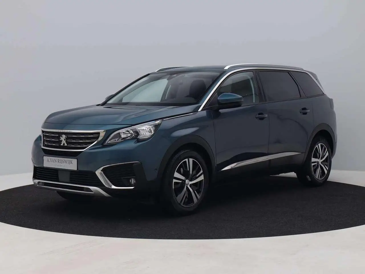 Photo 1 : Peugeot 5008 2019 Essence