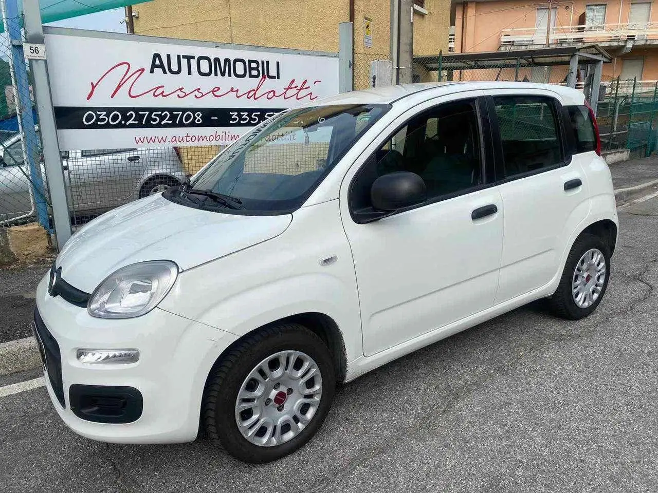 Photo 1 : Fiat Panda 2019 Essence