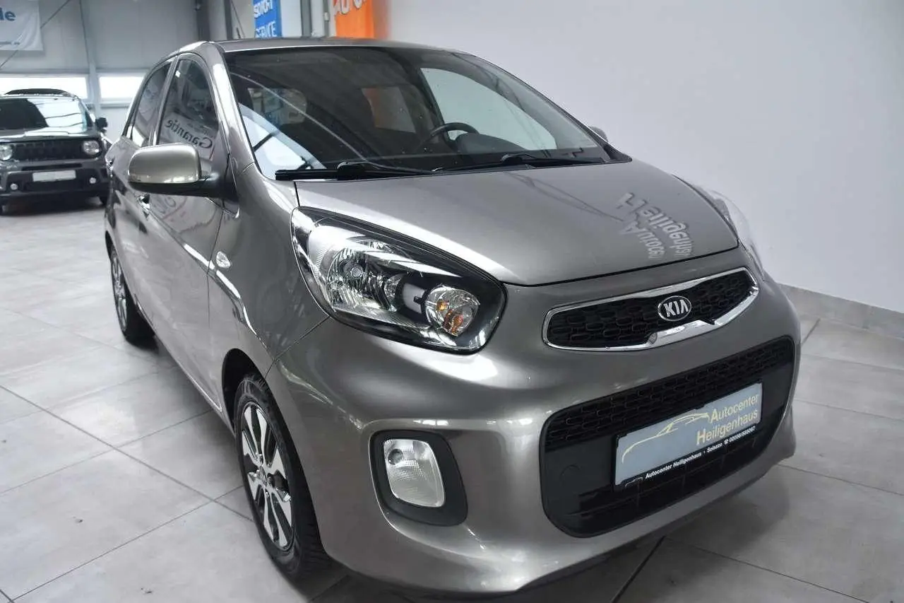 Photo 1 : Kia Picanto 2015 Petrol