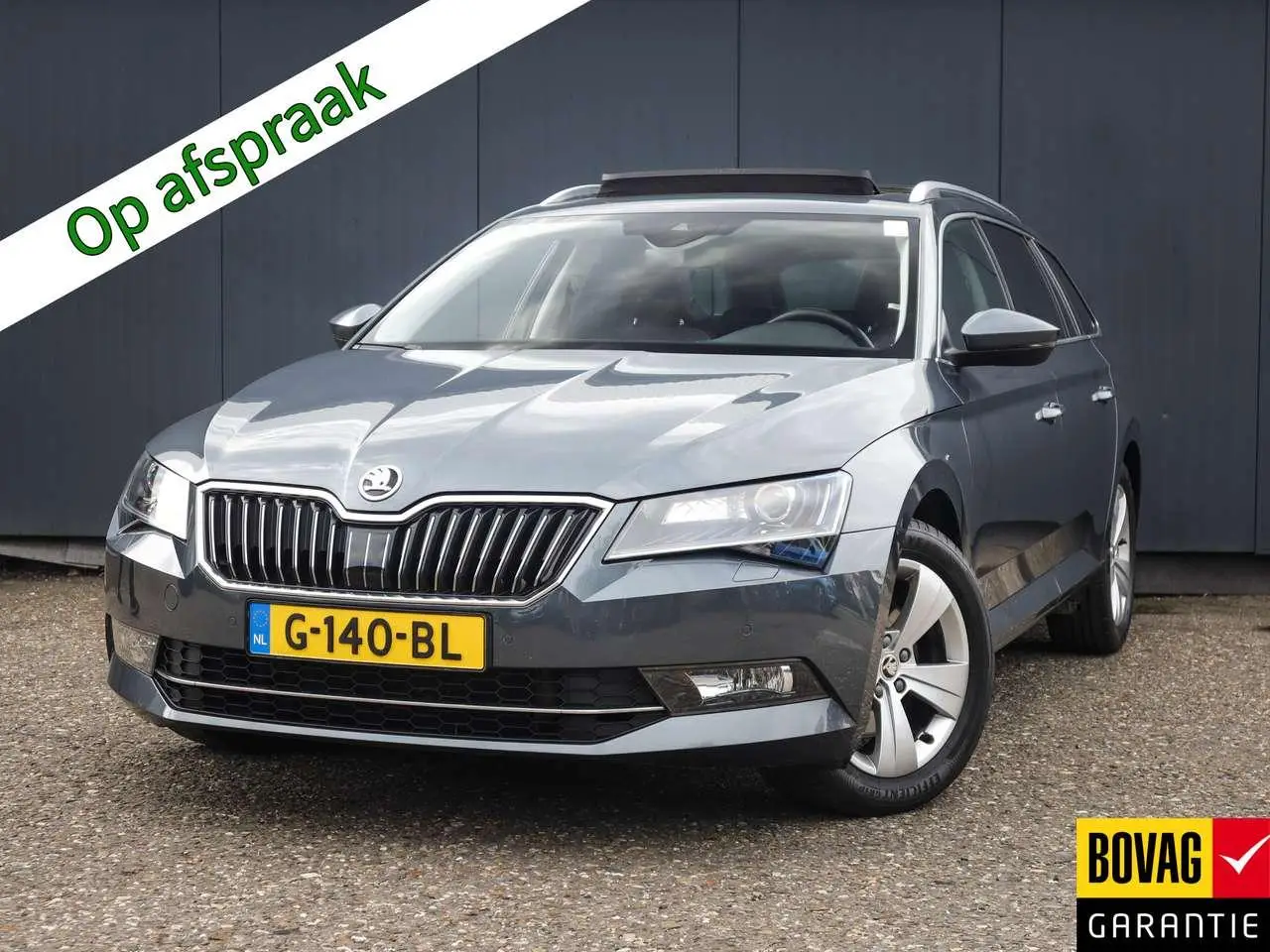 Photo 1 : Skoda Superb 2019 Petrol