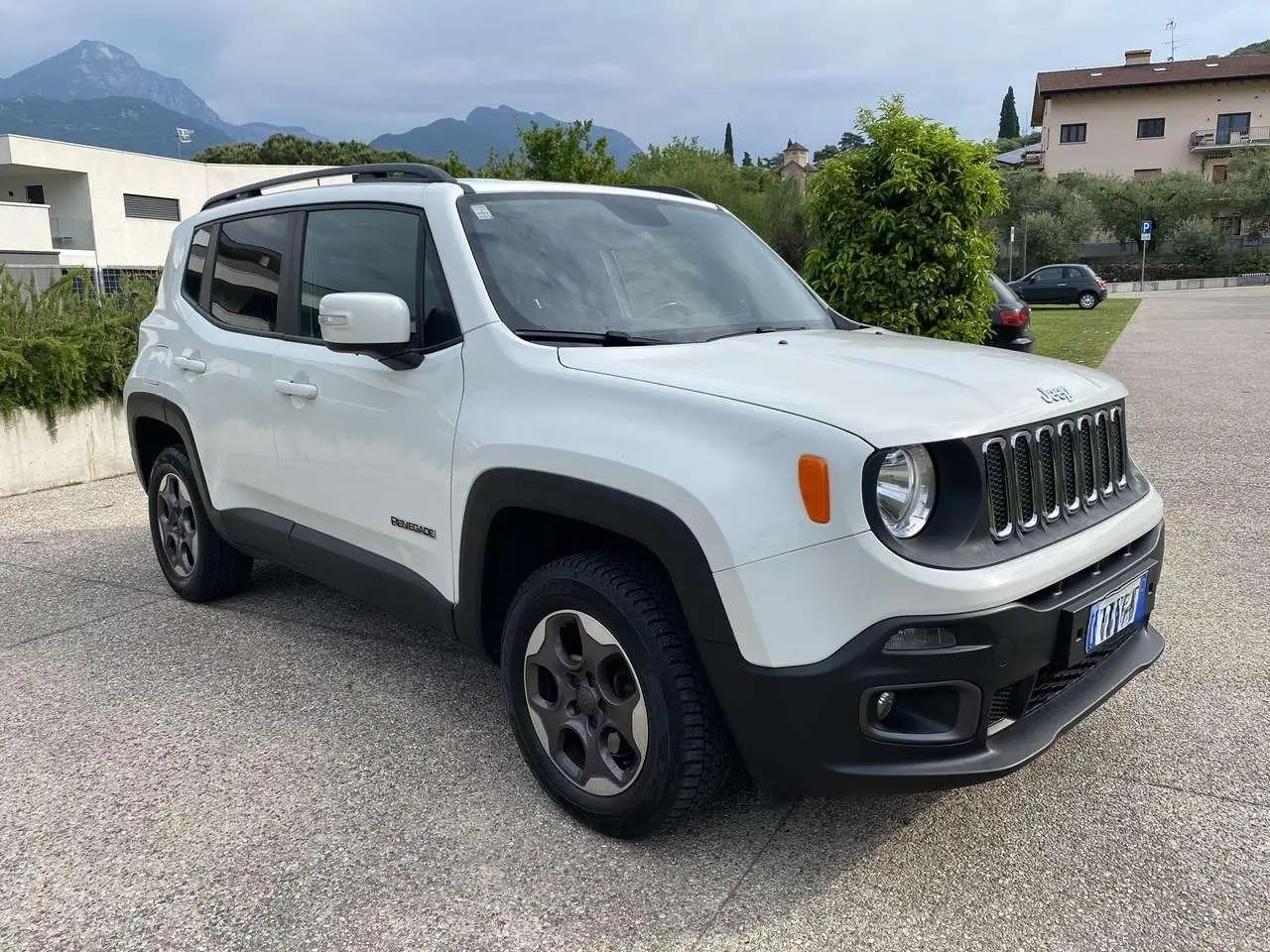 Photo 1 : Jeep Renegade 2015 Diesel