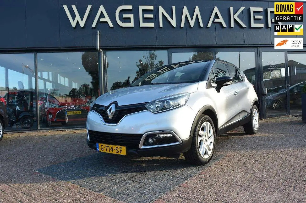 Photo 1 : Renault Captur 2016 Petrol