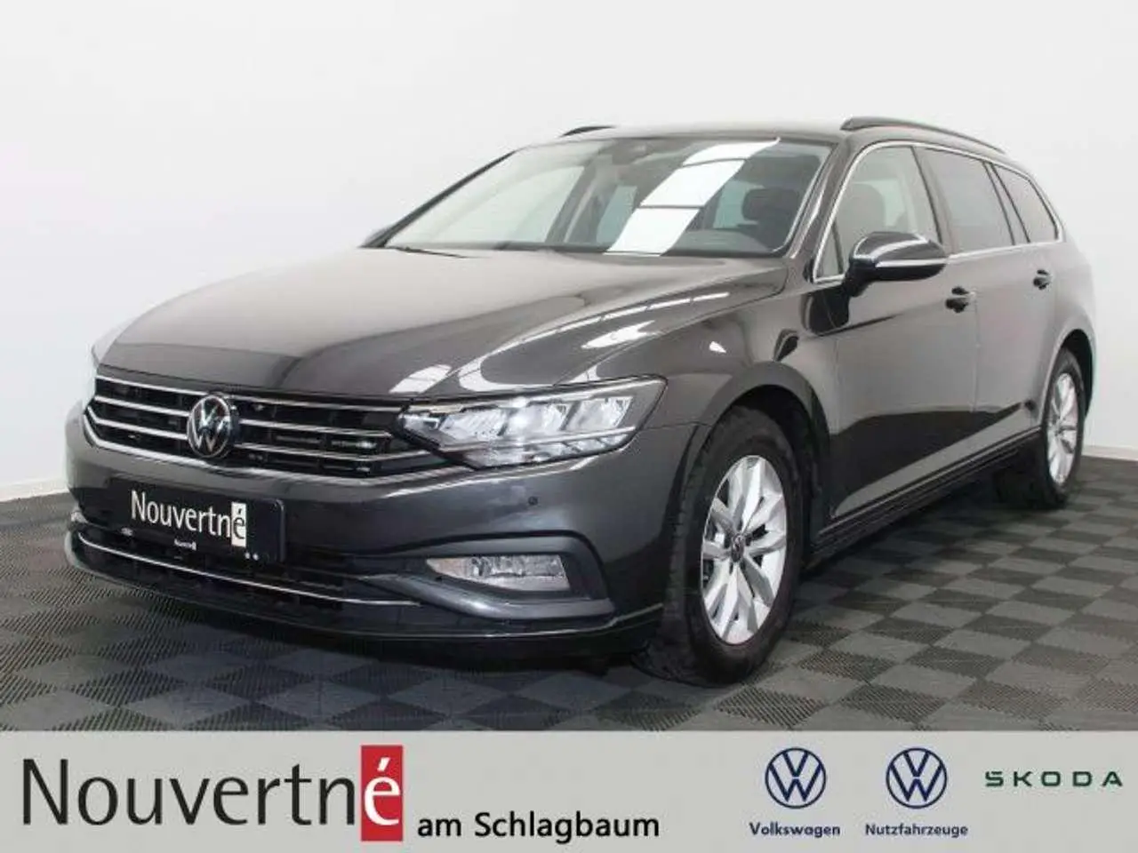 Photo 1 : Volkswagen Passat 2024 Petrol