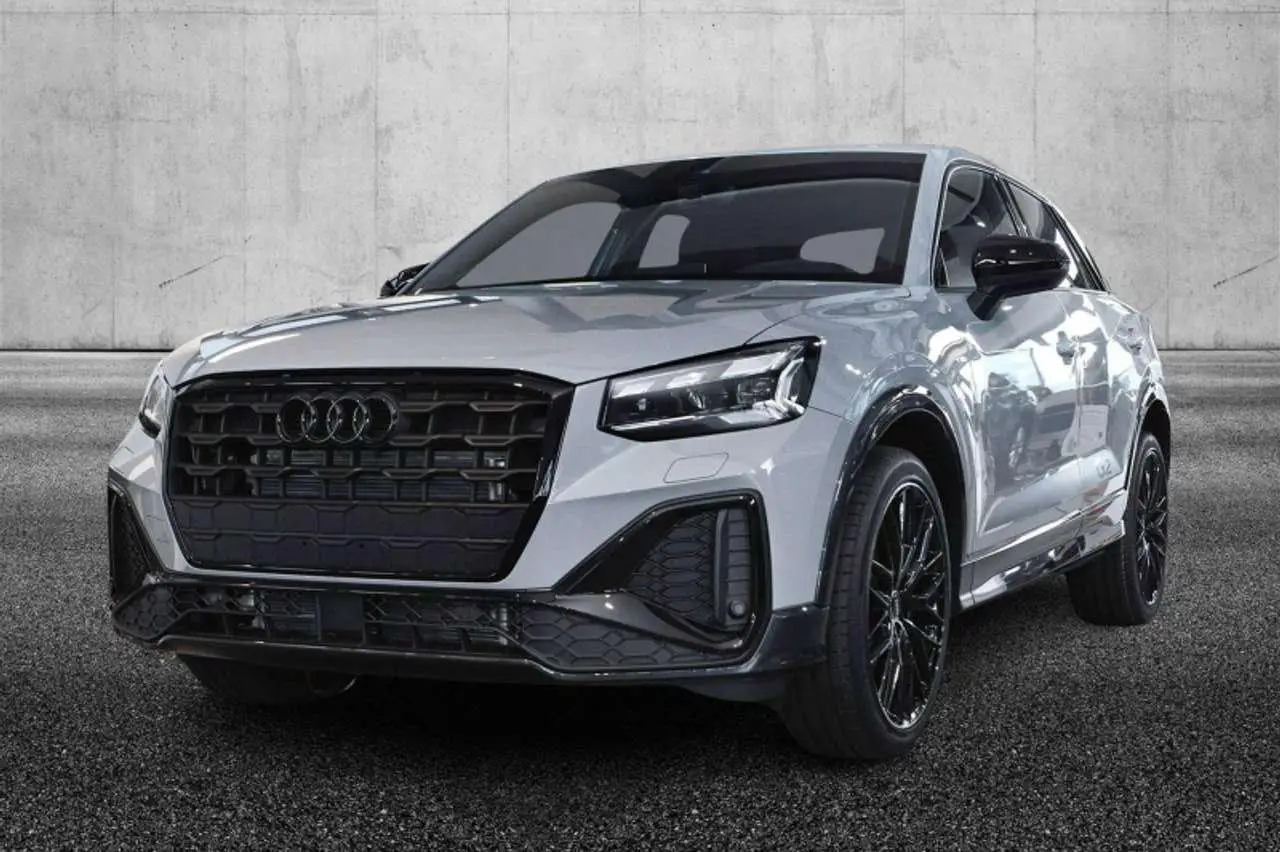 Photo 1 : Audi Q2 2023 Essence