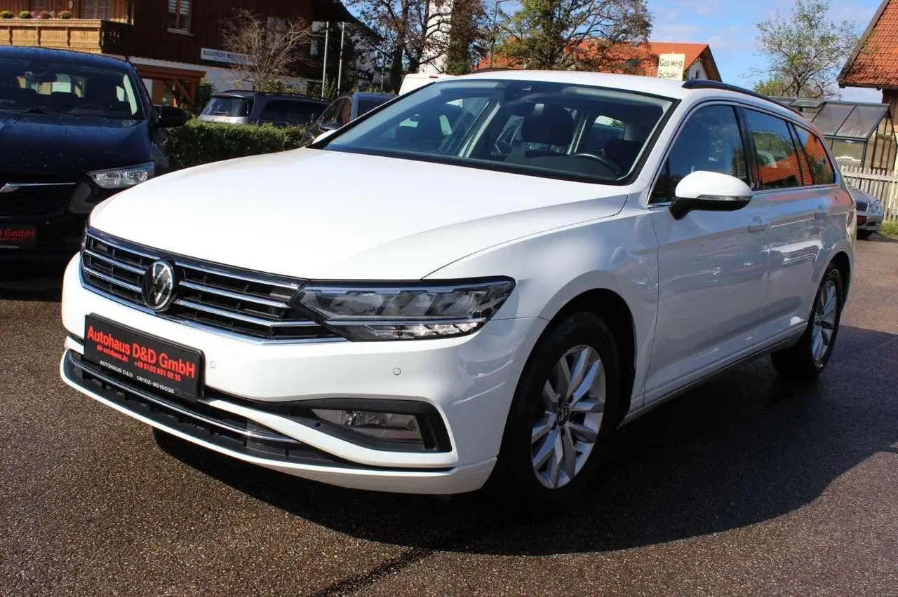 Photo 1 : Volkswagen Passat 2021 Diesel