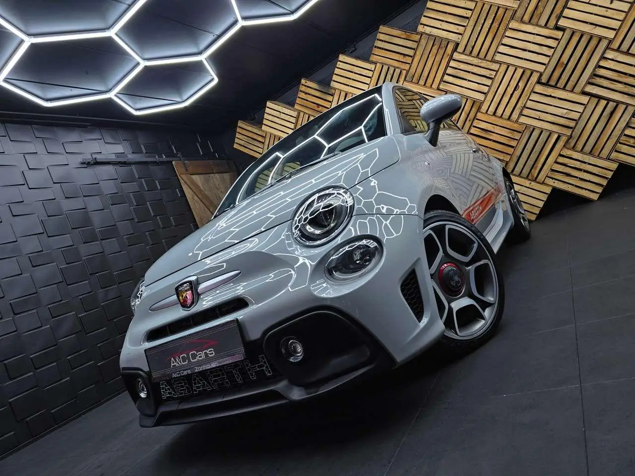 Photo 1 : Abarth 595 2016 Essence