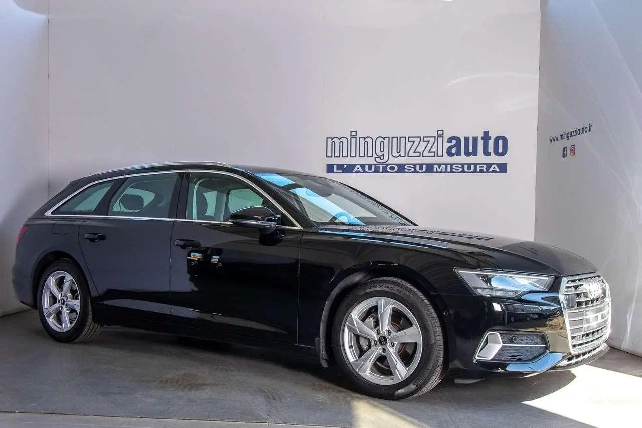 Photo 1 : Audi A6 2023 Hybride