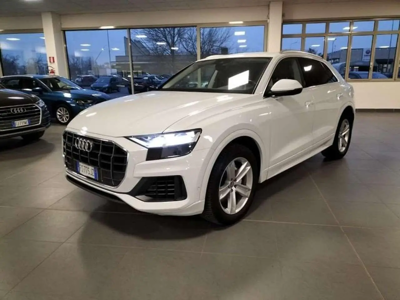 Photo 1 : Audi Q8 2018 Hybride