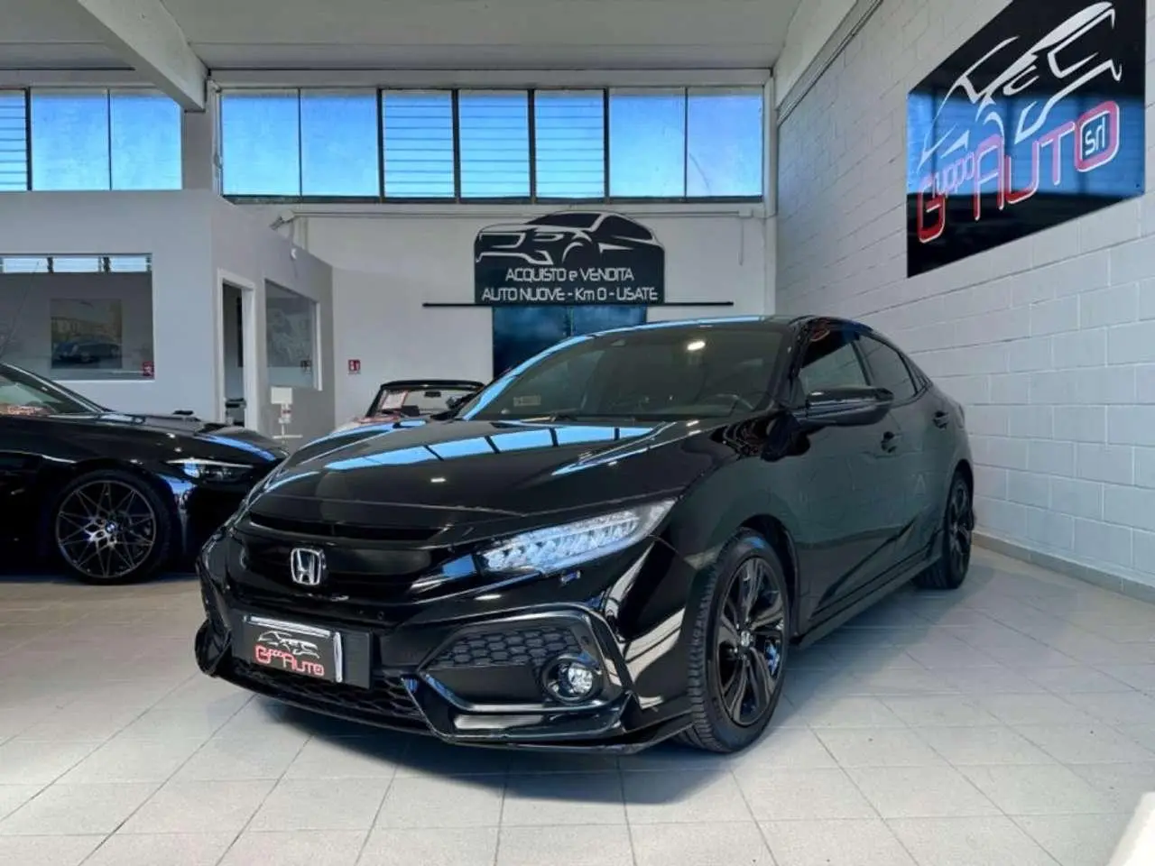 Photo 1 : Honda Civic 2018 Essence