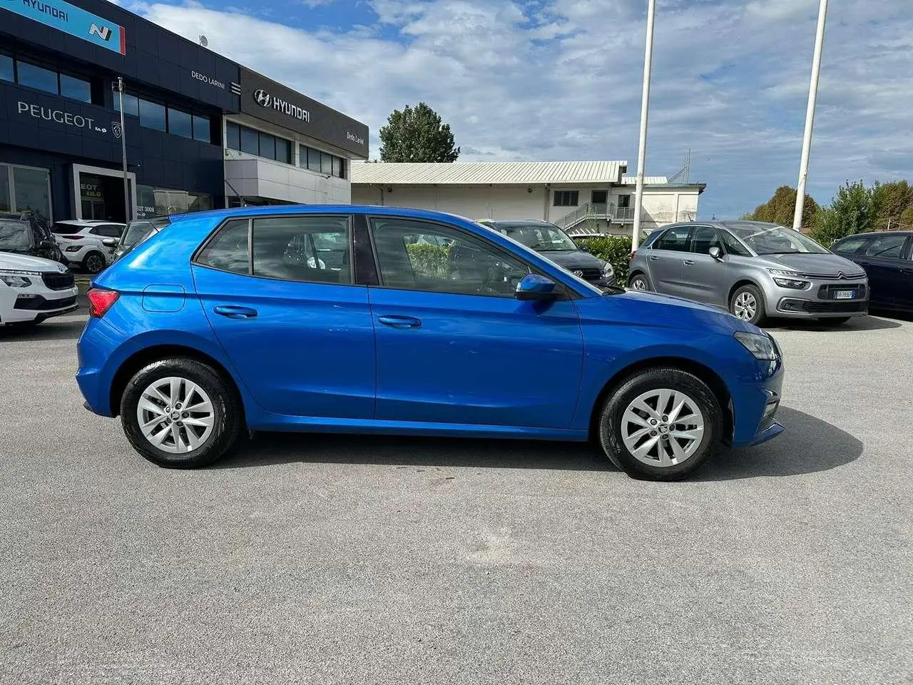 Photo 1 : Skoda Fabia 2023 Petrol