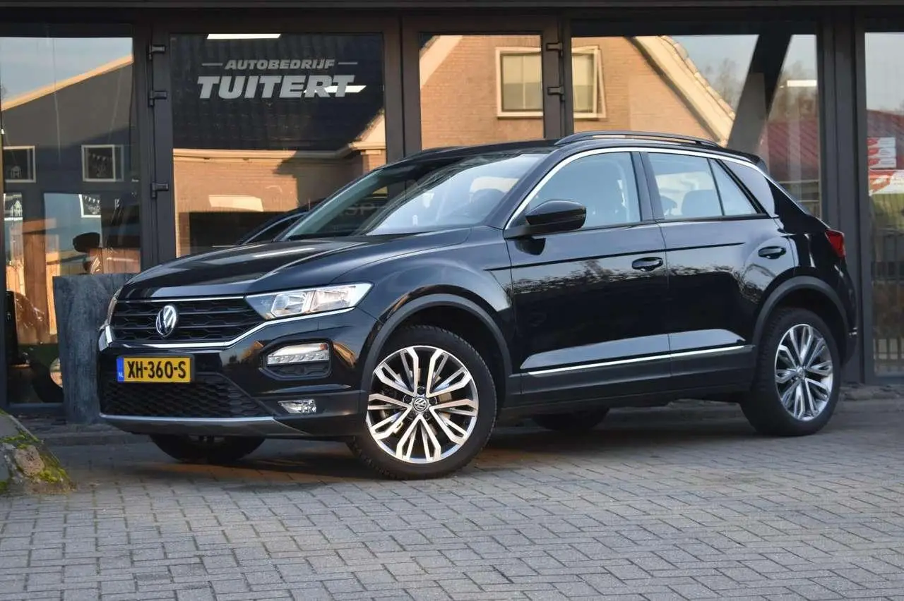 Photo 1 : Volkswagen T-roc 2019 Essence