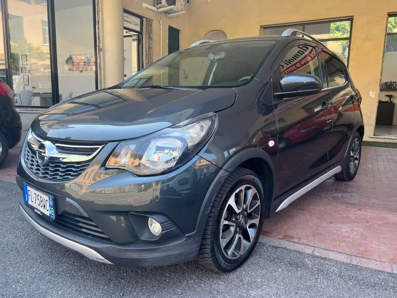 Photo 1 : Opel Karl 2018 Petrol