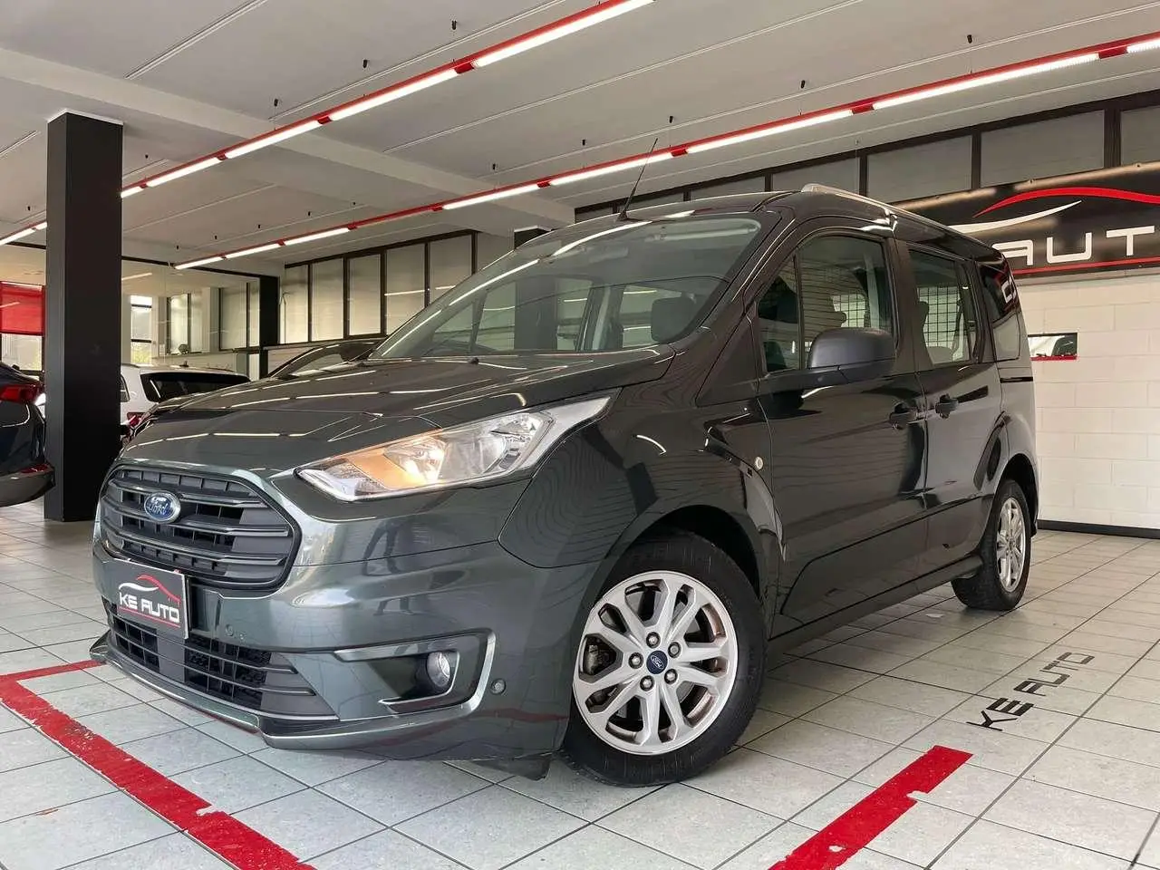 Photo 1 : Ford Tourneo 2020 Diesel