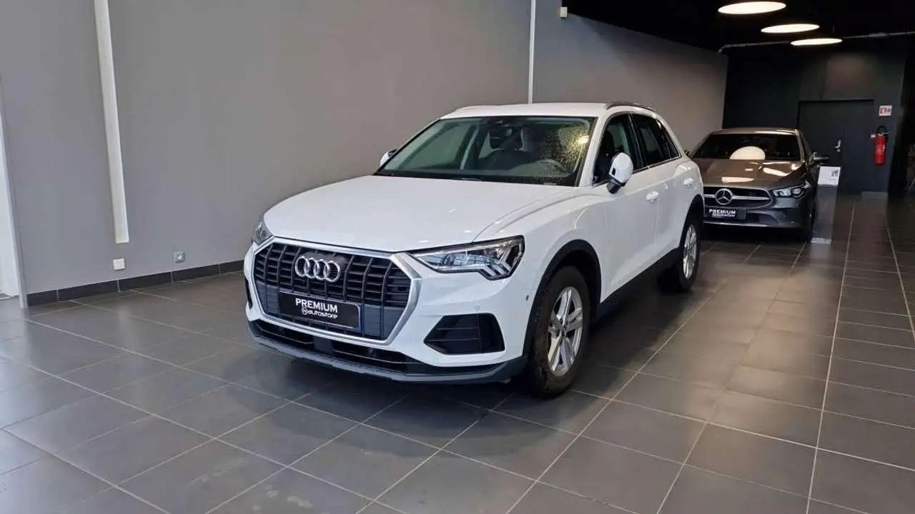 Photo 1 : Audi Q3 2020 Essence