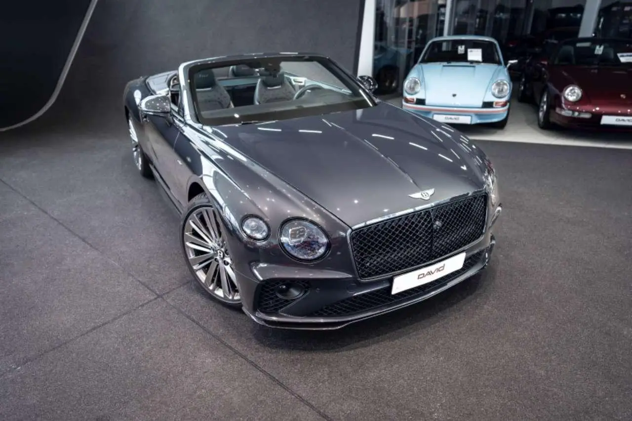 Photo 1 : Bentley Continental 2021 Essence