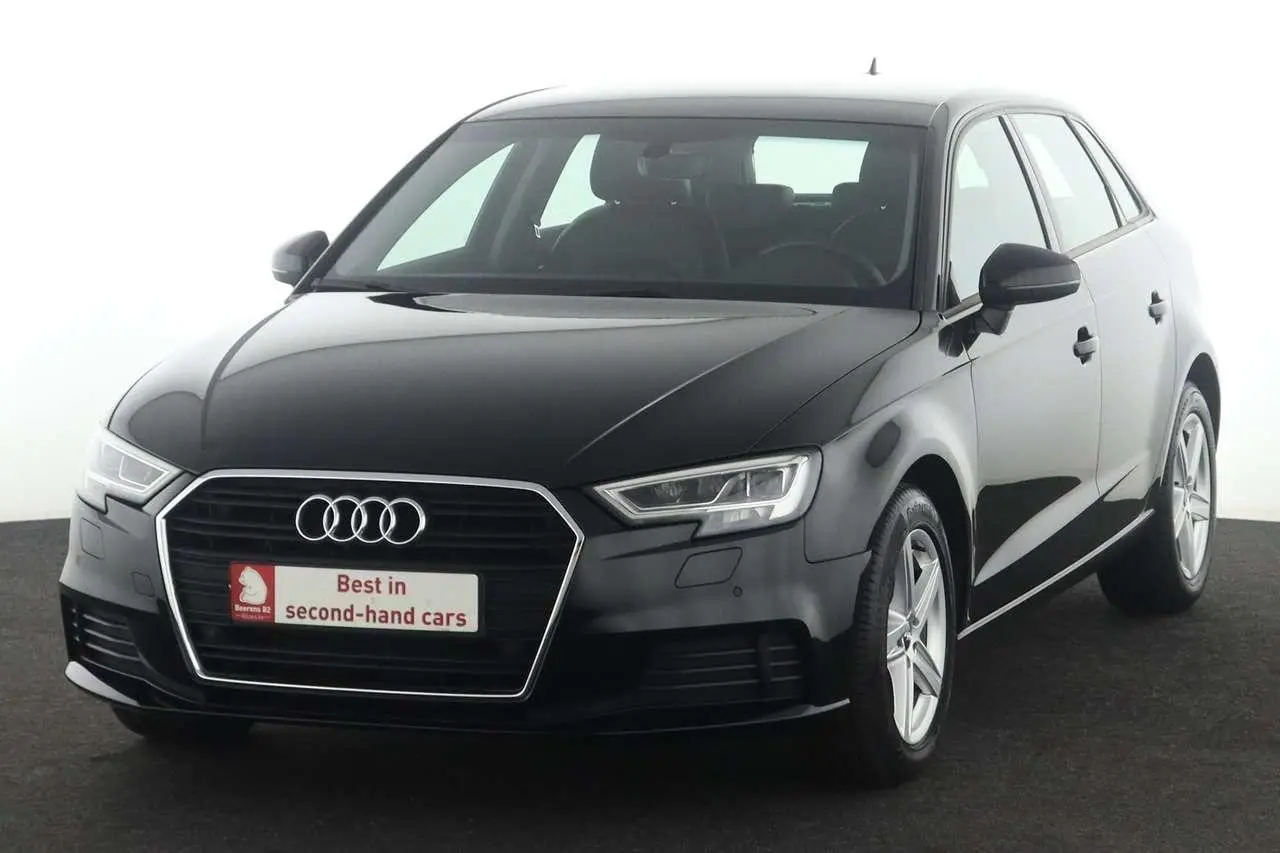 Photo 1 : Audi A3 2020 Petrol