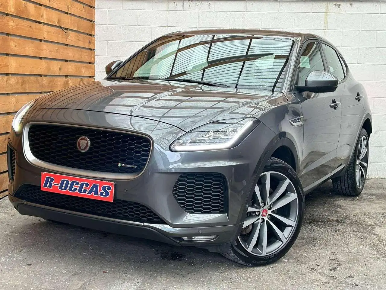 Photo 1 : Jaguar E-pace 2018 Petrol