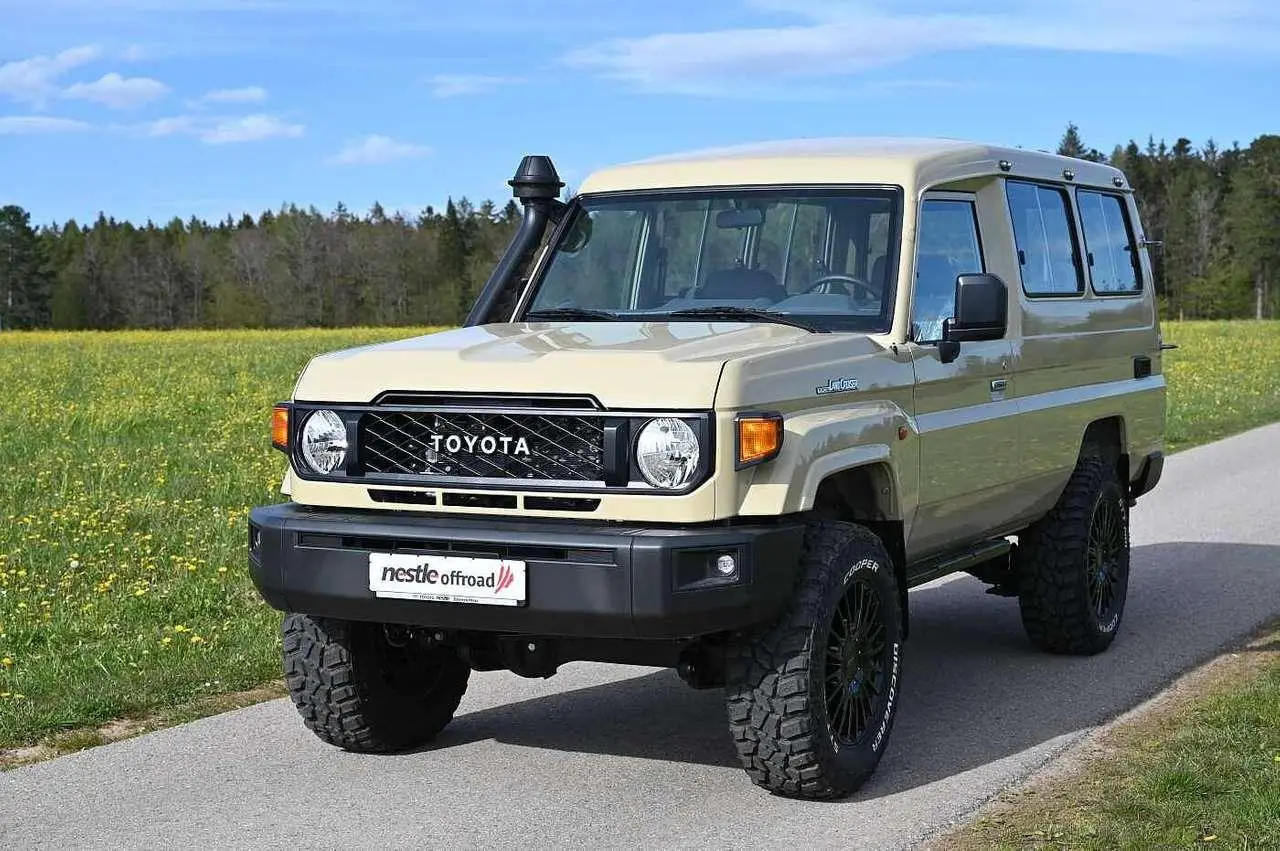 Photo 1 : Toyota Land Cruiser 2024 Essence