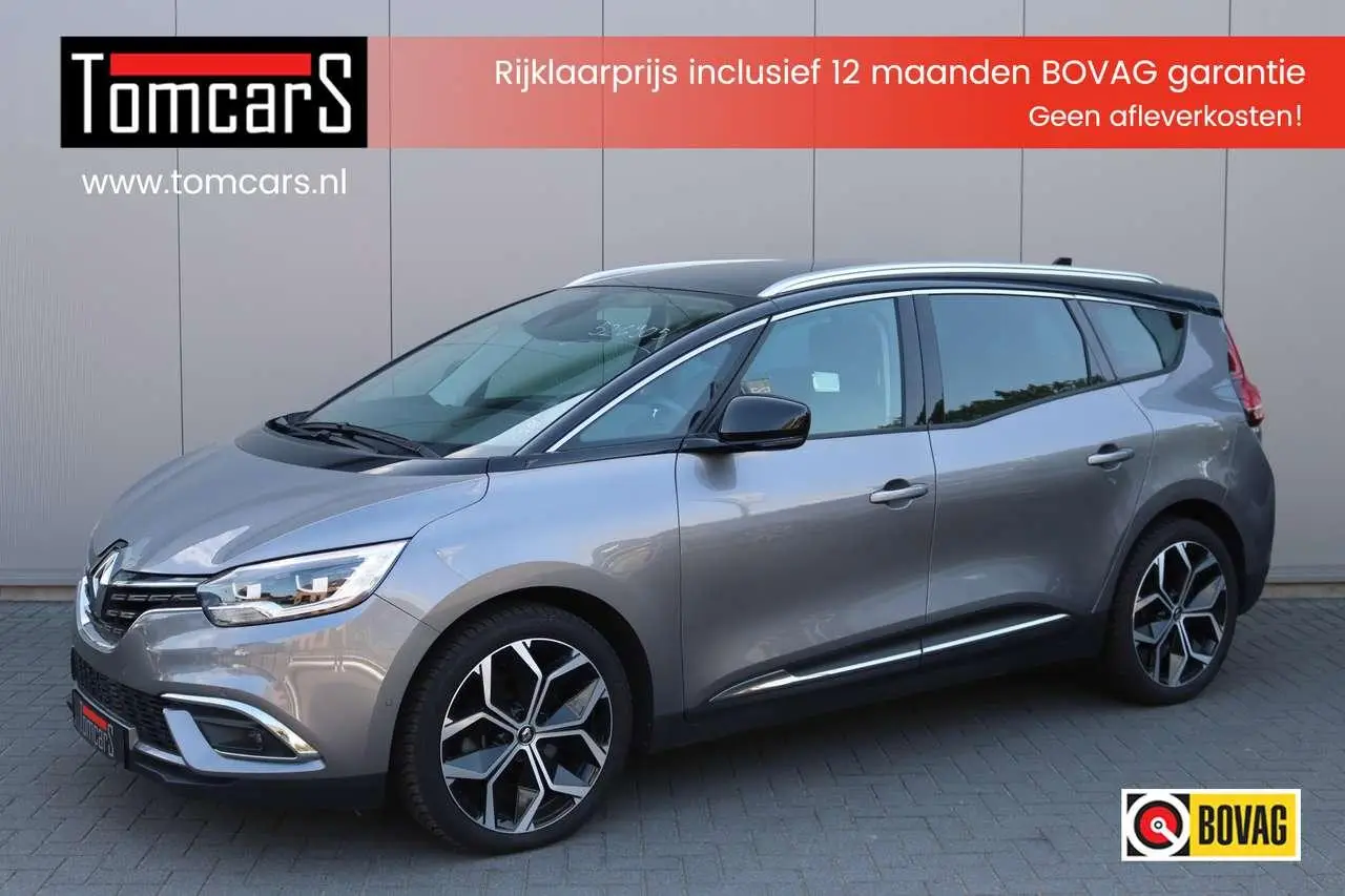 Photo 1 : Renault Grand Scenic 2023 Essence