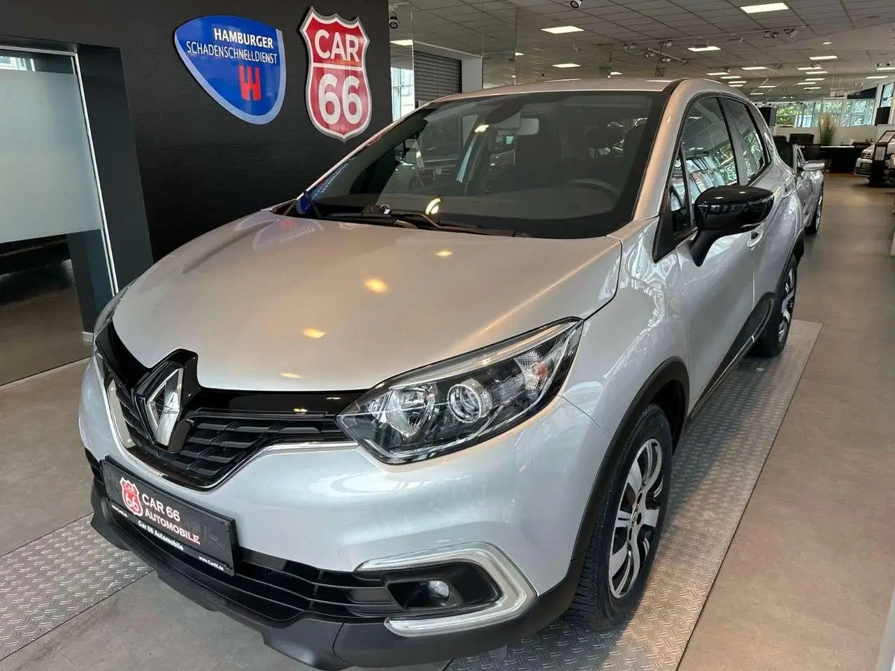 Photo 1 : Renault Captur 2019 Petrol