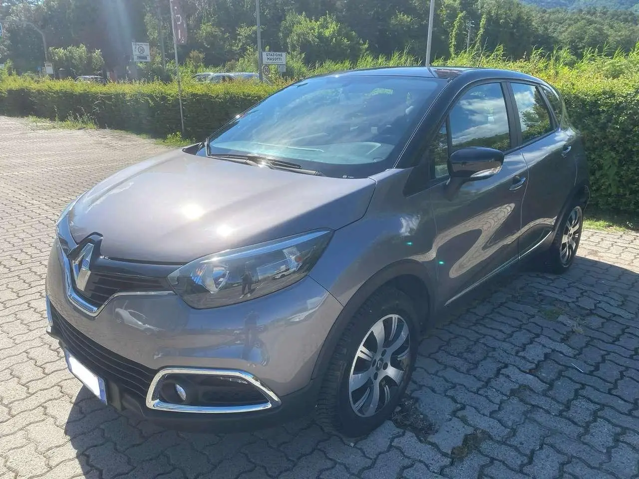 Photo 1 : Renault Captur 2017 Essence