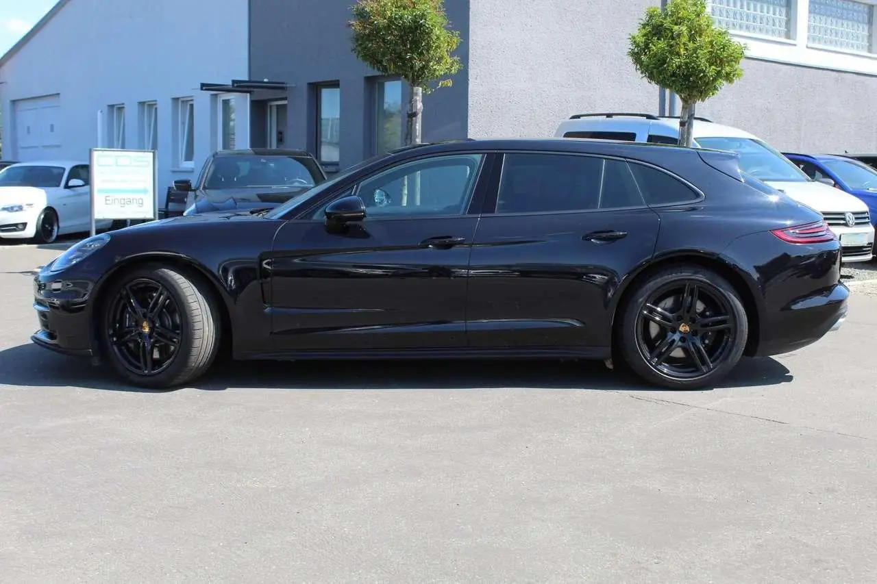 Photo 1 : Porsche Panamera 2019 Petrol