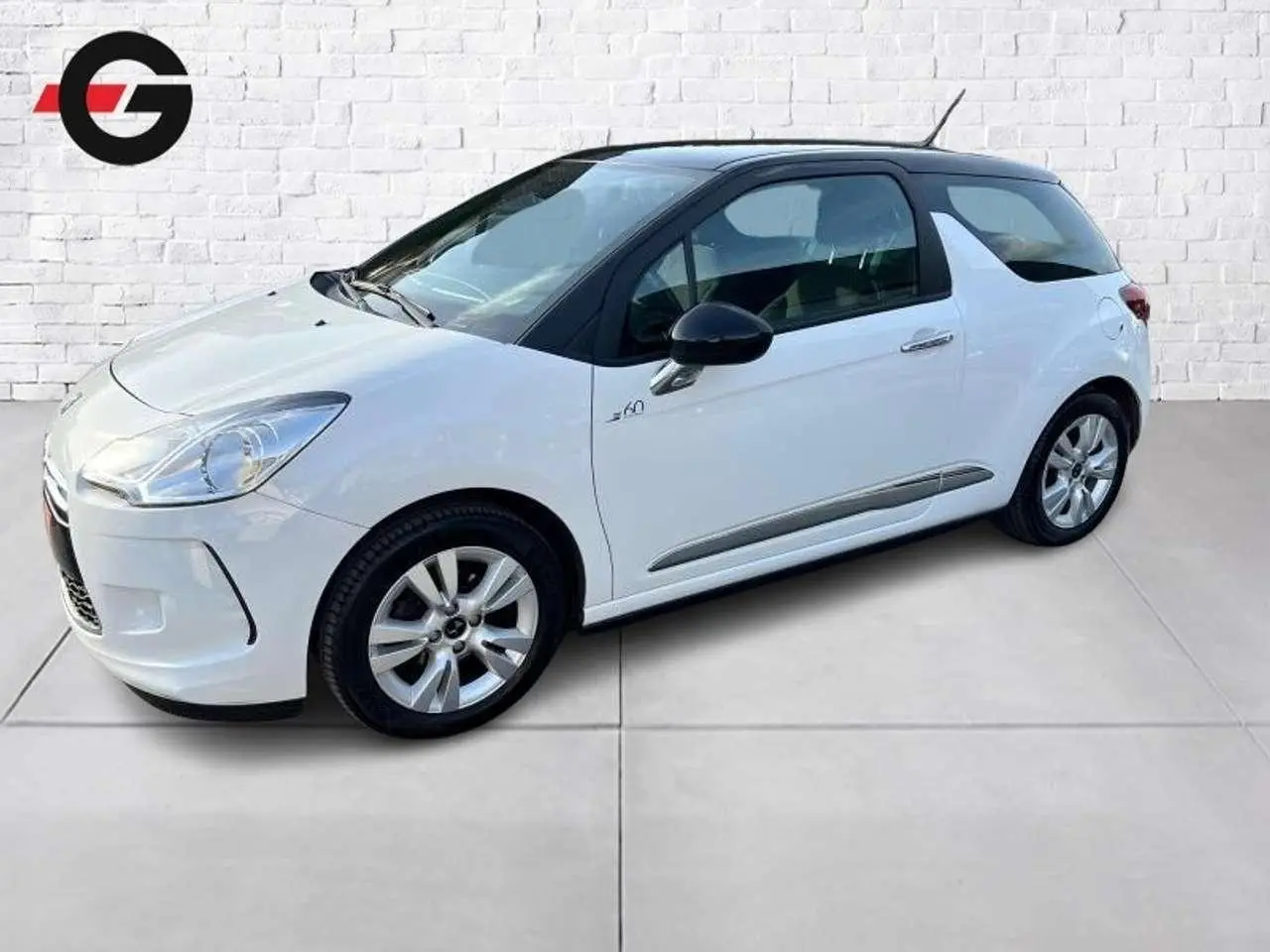 Photo 1 : Citroen Ds3 2015 Petrol