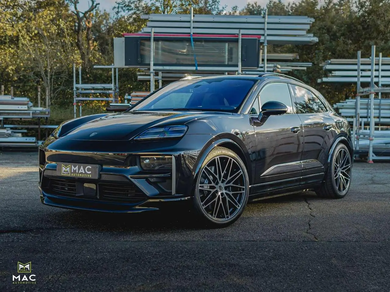 Photo 1 : Porsche Macan 2024 Électrique