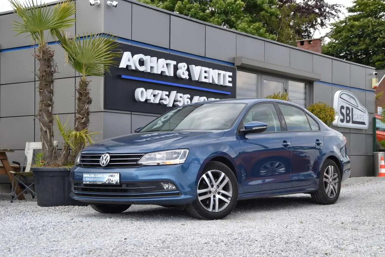 Photo 1 : Volkswagen Jetta 2016 Essence