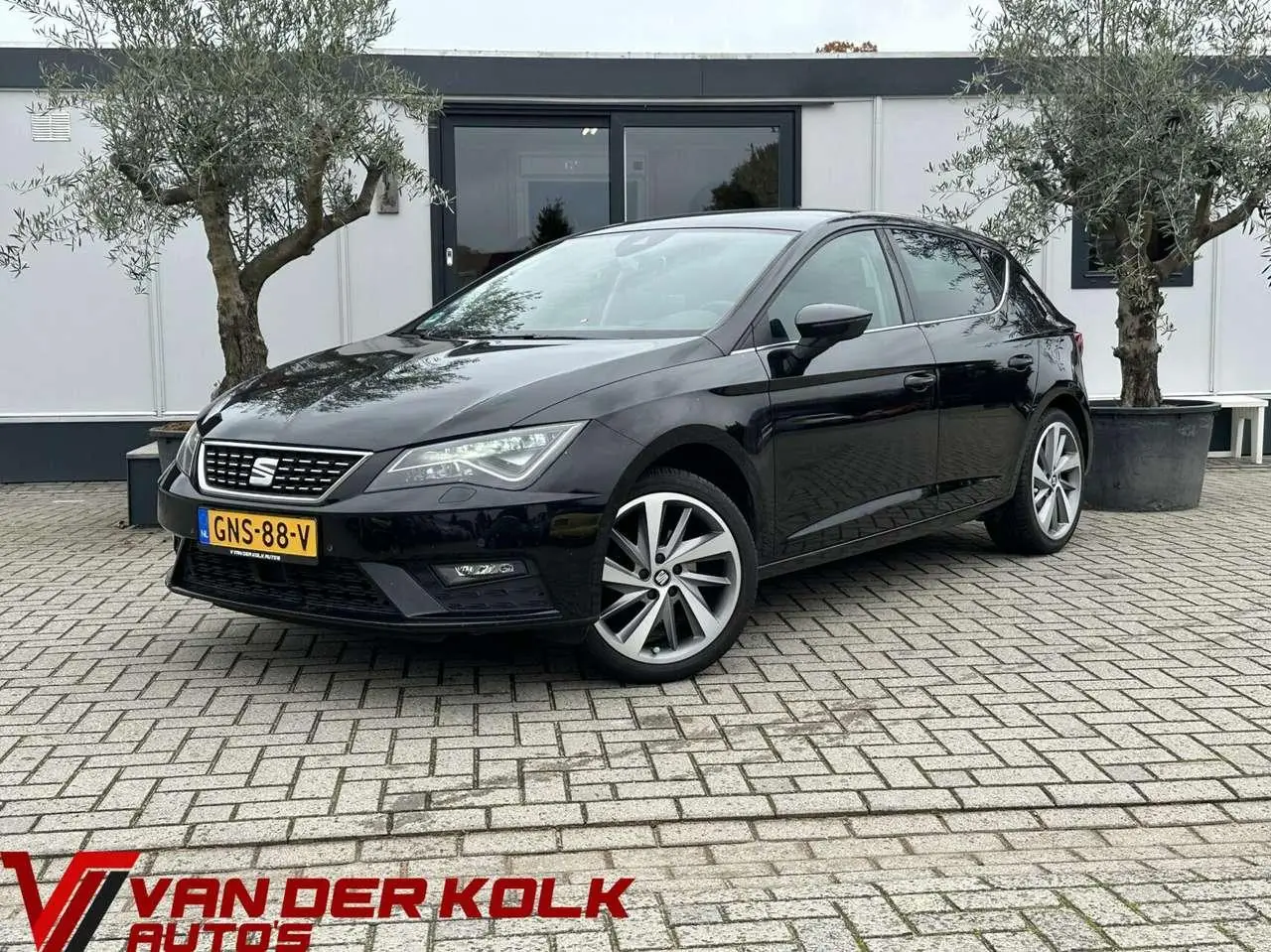 Photo 1 : Seat Leon 2018 Petrol