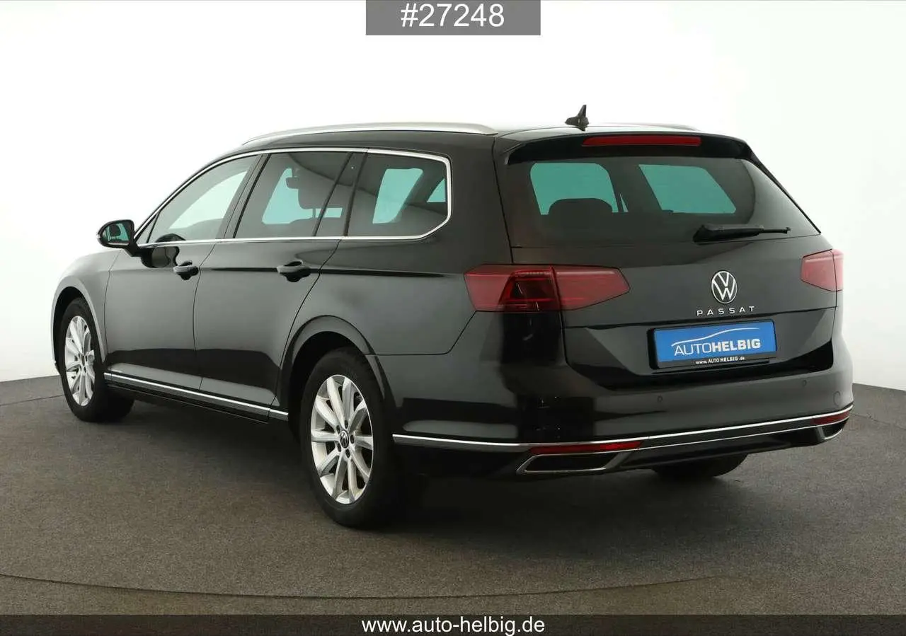 Photo 1 : Volkswagen Passat 2023 Diesel