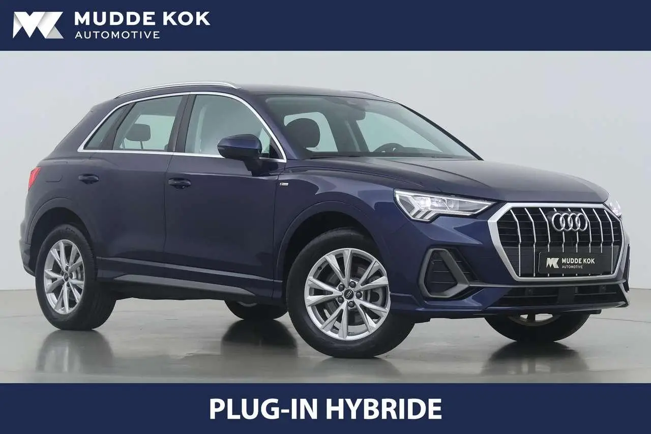 Photo 1 : Audi Q3 2023 Hybride