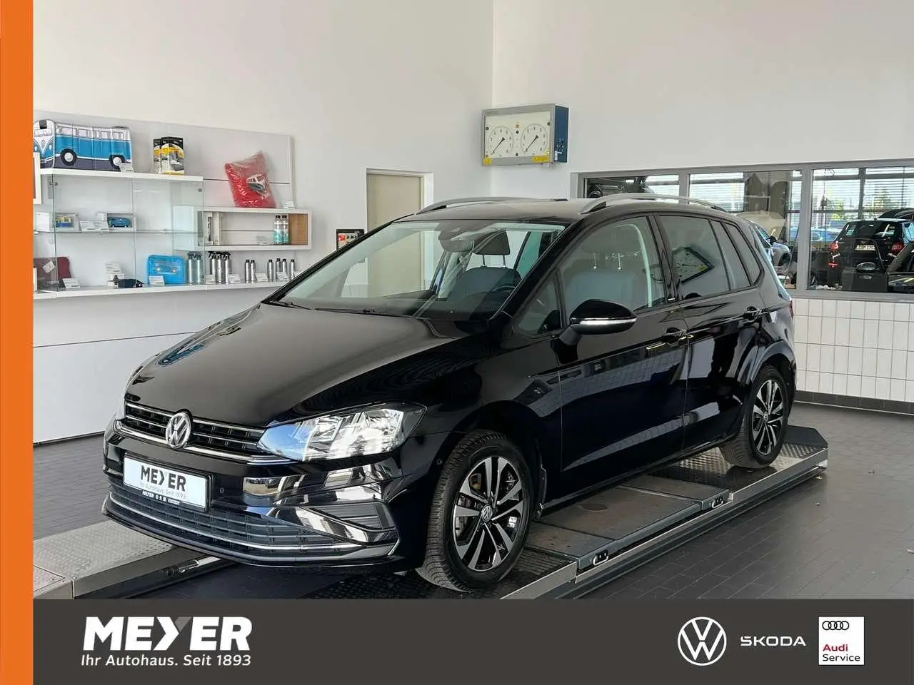 Photo 1 : Volkswagen Golf 2019 Petrol