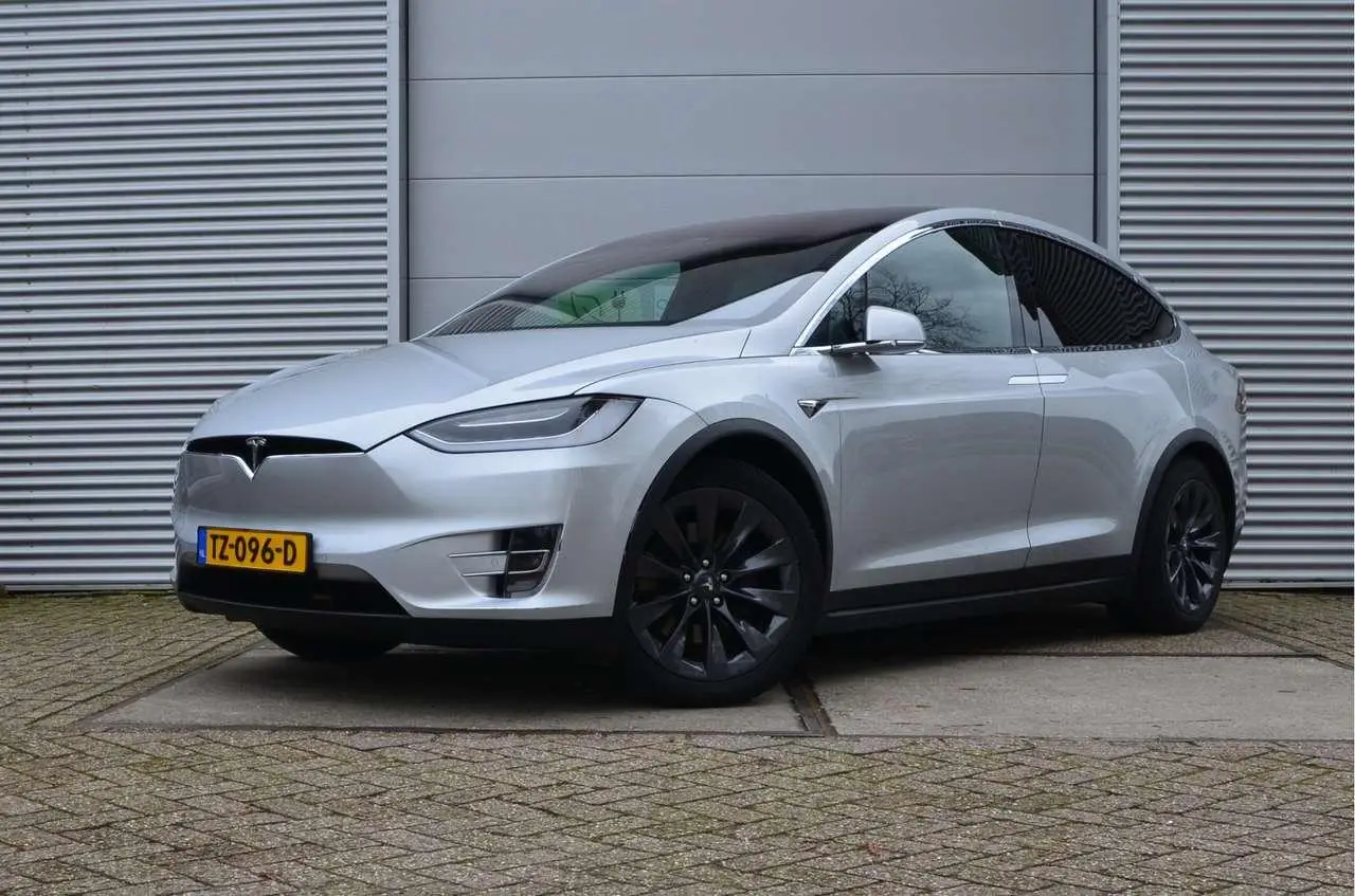 Photo 1 : Tesla Model X 2018 Électrique