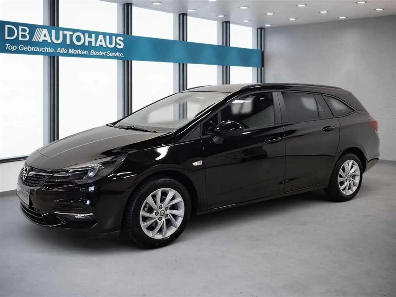 Photo 1 : Opel Astra 2022 Petrol