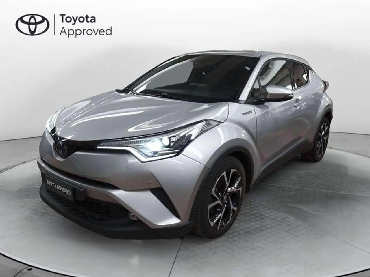 Photo 1 : Toyota C-hr 2019 Hybrid